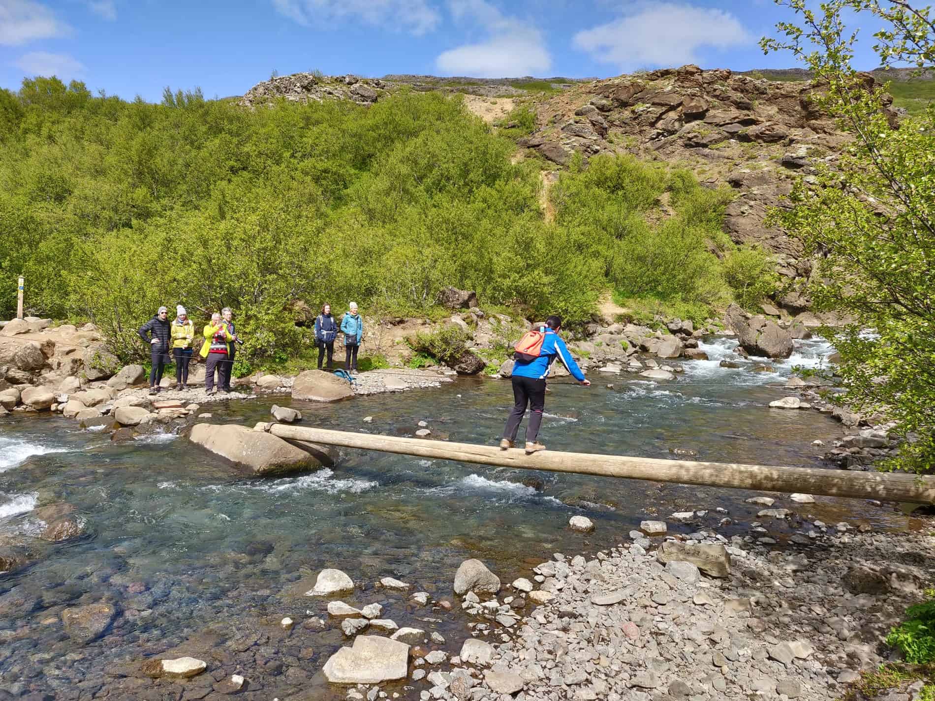 river-crossing-glymur-trail
