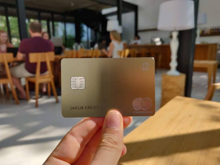 revoluts metal debit card lets users earn cashback in crypto